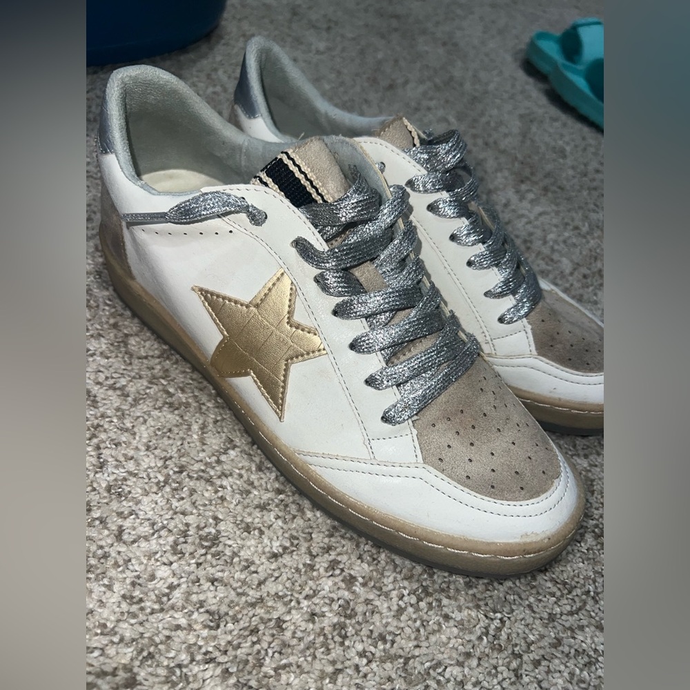 TALULAH Women's Sneakers with Gold Star and Silver Laces
